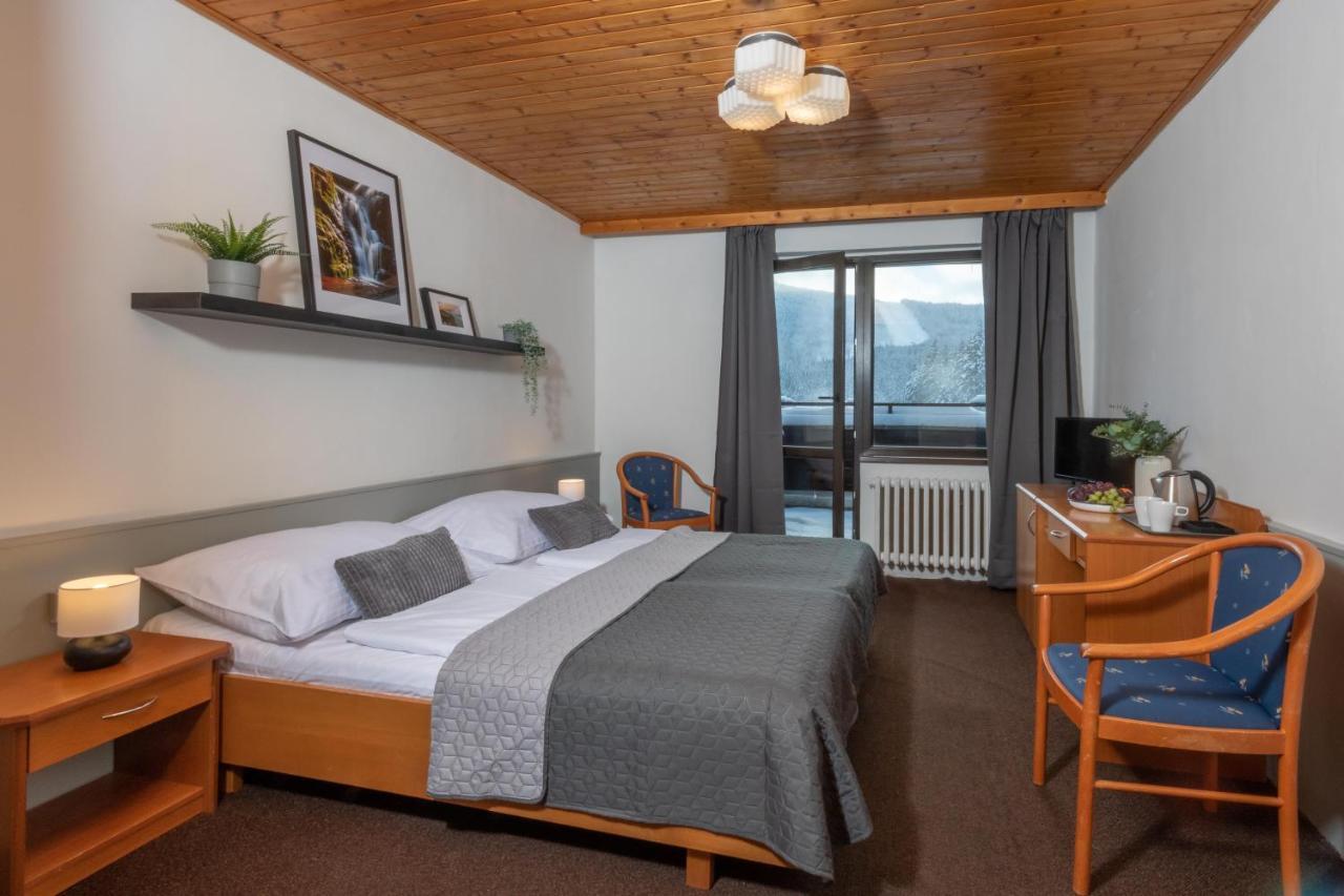 Wellness Hotel Sedy Vlk Harrachov Bagian luar foto